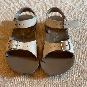 Saltwater Sun San white leather sandals